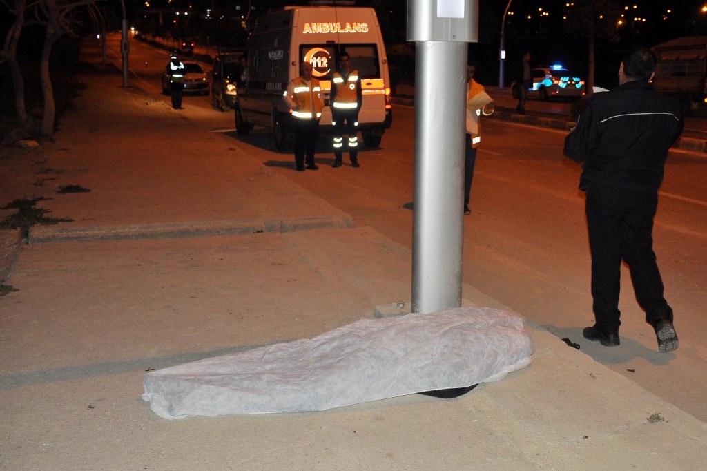 Tarsus’ta motosiklet kaza yaptı:1 ölü,1 ağır yaralı Tarsus’ta motosiklet kaza yaptı:1 ölü,1 ağır yaralı